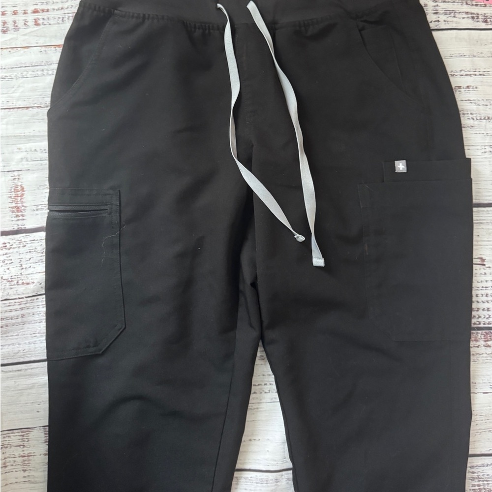 FIGS Men’s Technical Collection Scrub Pants | Black | Size M - Picture 4 of 6